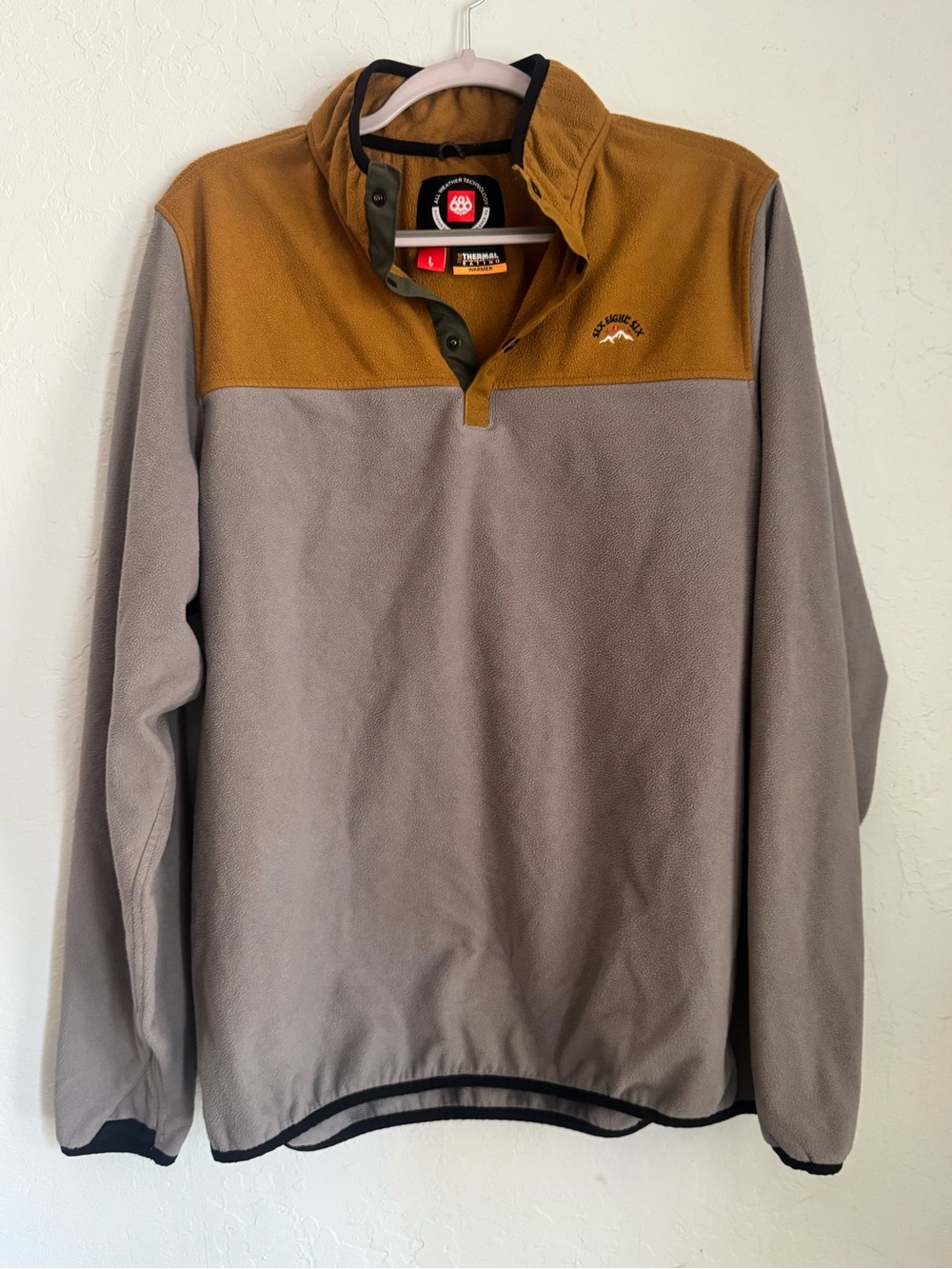 686 Two-Tone Pullover Shirt Jacket in Gray and Brown